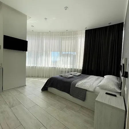 Aparthotel The 3*